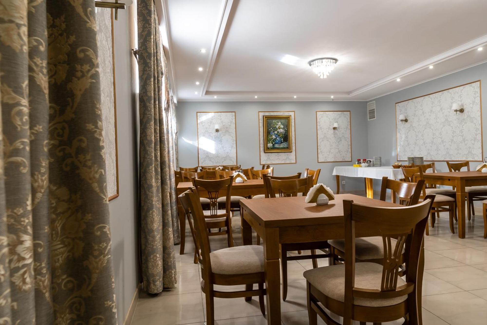 Hotel Palacowa Narol Dış mekan fotoğraf