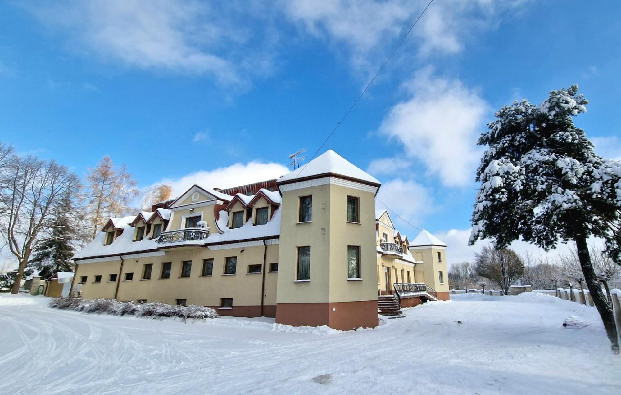Hotel Palacowa Narol Dış mekan fotoğraf