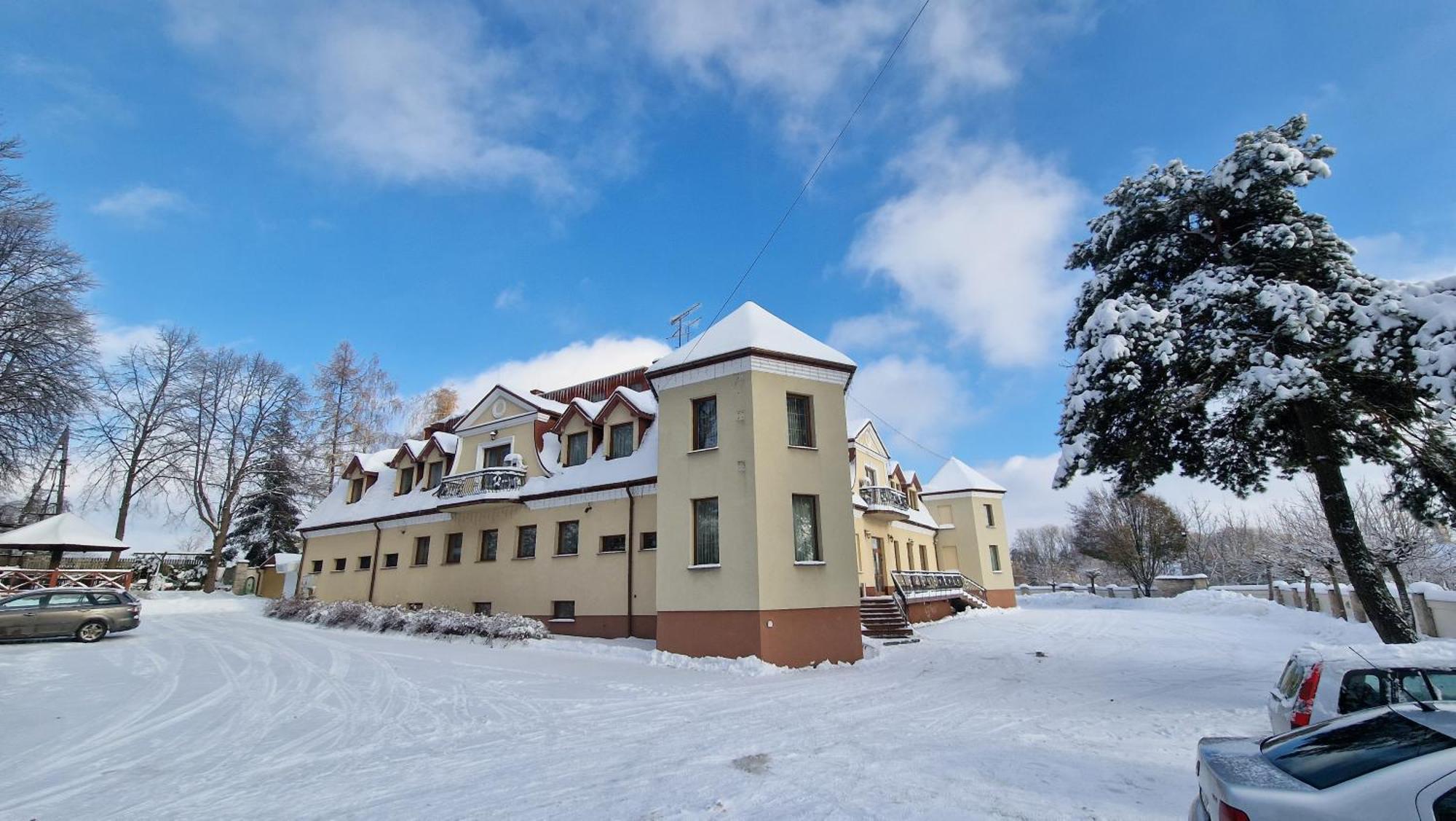 Hotel Palacowa Narol Dış mekan fotoğraf